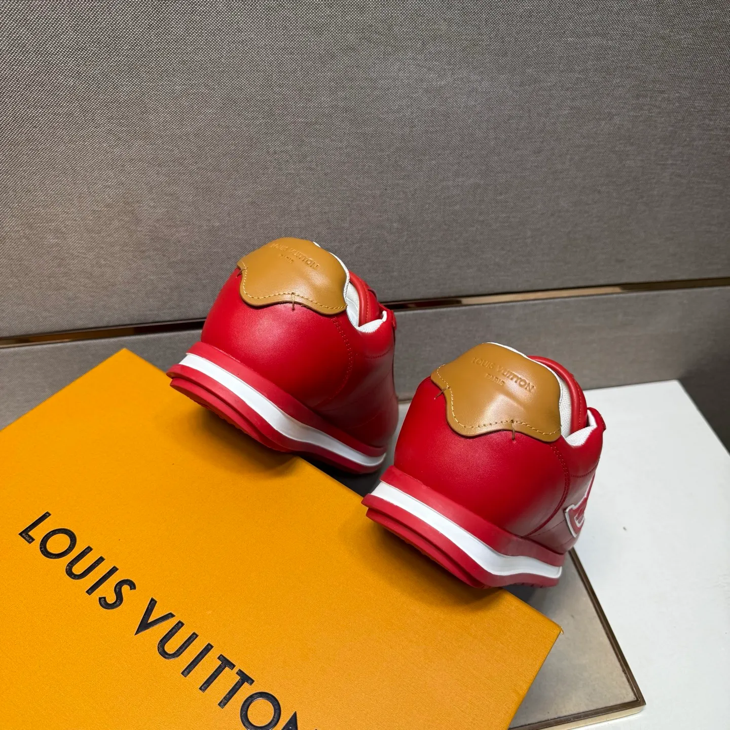 Men's men's shoes 💰pp560 [LV～] Men's casual shoes 2025z cabinet sales simultaneously 🔶Size: 38-44 #️⃣ 🔷6 colors🔜The upper is made of multi-material splicing➕Mesh lining, comfortable and breathable, sole: original comfortable and wear-resistant outsole, ⚠️real thing📱photographed🎬real thing is better📢📢📢